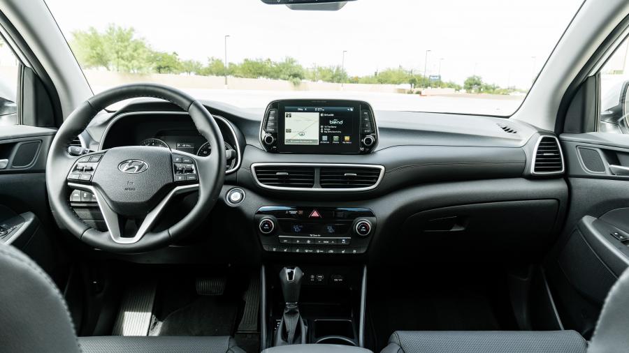 Торпедо Hyundai Tucson (TL) 2018 года  (NA) (фото 9 из 27)
